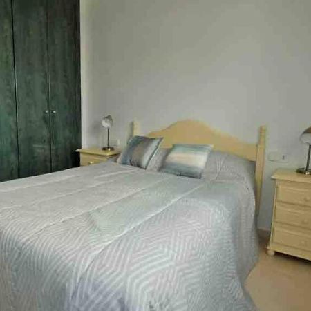 Lovely 2 Bedroom Apartment 2Nd Line To Beach البير المظهر الخارجي الصورة