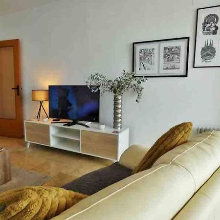 Lovely 2 Bedroom Apartment 2Nd Line To Beach البير المظهر الخارجي الصورة