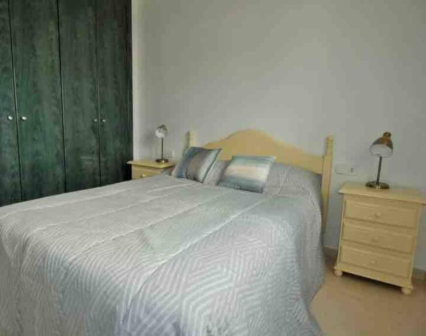 Lovely 2 Bedroom Apartment 2Nd Line To Beach البير المظهر الخارجي الصورة