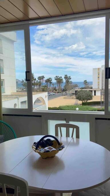 Lovely 2 Bedroom Apartment 2Nd Line To Beach البير المظهر الخارجي الصورة